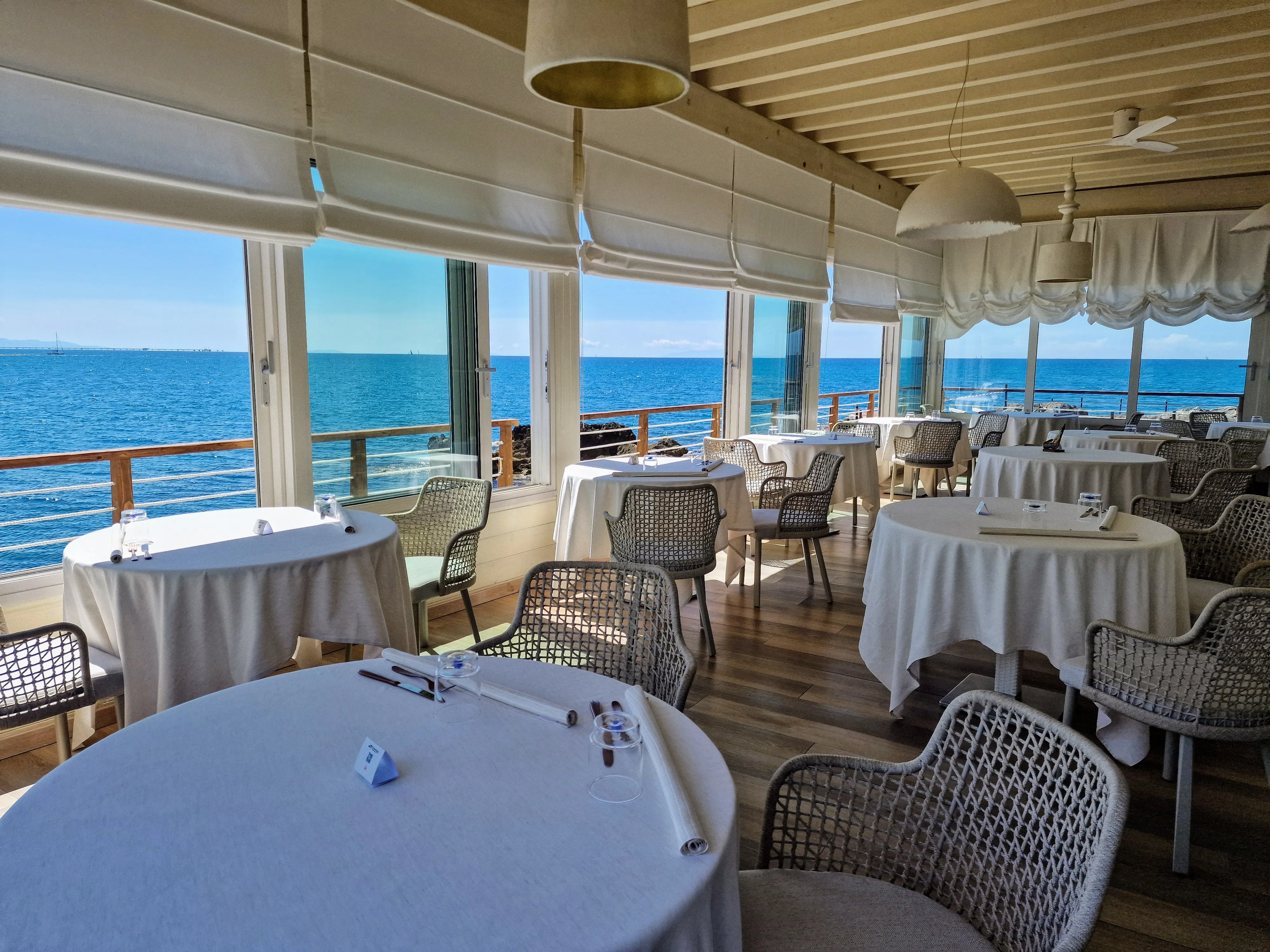 Vista esterna del ristorante La Baracchina di Castiglioncello
